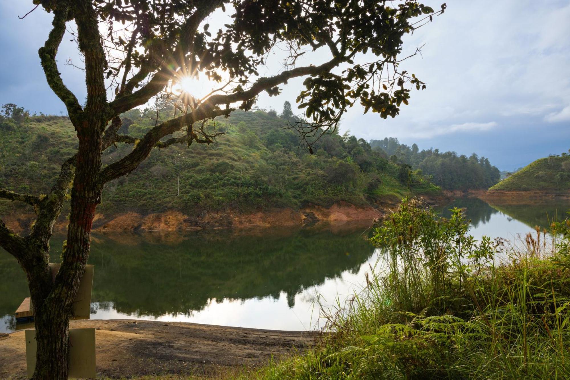 Cabanas Refugio Himalaya Guatapé Εξωτερικό φωτογραφία